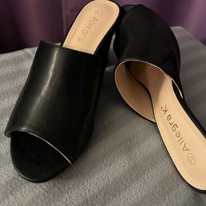 Womens Low heel